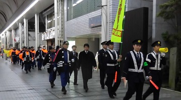 12月13日 防火・防犯診断及び甲府市中心街合同パトロールの写真