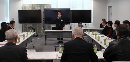 12月20日 甲府市協働のまちづくり推進委員会 委員委嘱状交付式の写真
