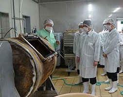2月10日 「山梨県食品工業団地」入居企業の代表者との意見交換会の写真2