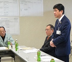 2月16日 「甲府南部工業団地西下条地区」入居企業の代表者との意見交換会の写真1