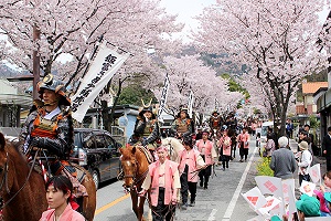 4月13日 武田神社 墓前祭・直会の写真2