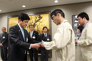 4月17日 地域防災力強化推進事業 出発式の写真1