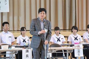 6月20日 平成29年度甲府市少年議会 第1回中央議会の写真1