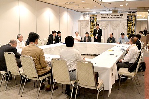 7月1日 山梨QB後援会甲府支部 定期総会の写真4