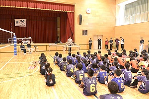 7月9日 第11回甲府市長杯スポーツ少年団バレーボール大会の写真2