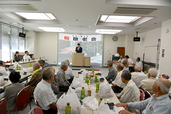 9月18日 古関・梯地区敬老会の写真2