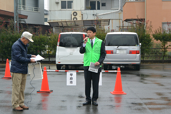 11月23日 こうふ開府500年記念事業「私の地域・歴史探訪（貢川地区）」の写真1