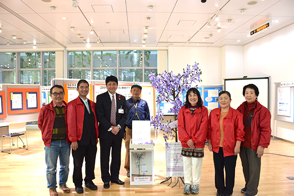 11月29日 男女共同参画パネル展の写真1