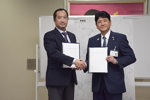 1月31日 災害時における地図製品等の供給等に関する協定 締結式の写真1