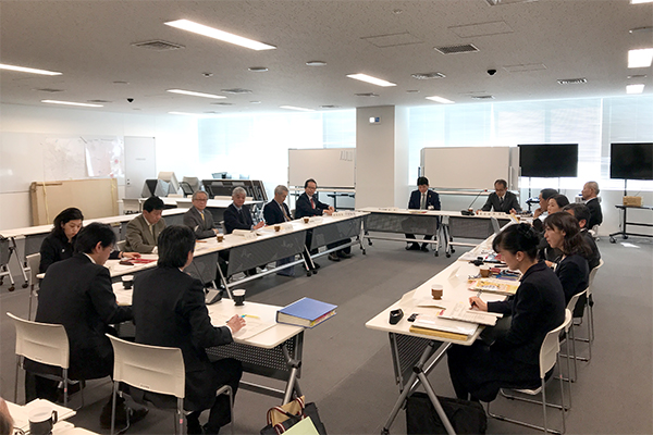 2月26日 甲府市中小企業・小規模企業振興推進委員会の写真2
