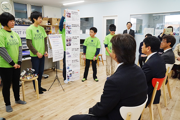 ファーストレゴリーグ日本大会総合優勝世界大会出場報告会の写真3