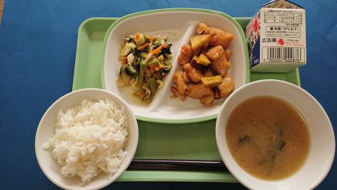 R11010給食メニュー