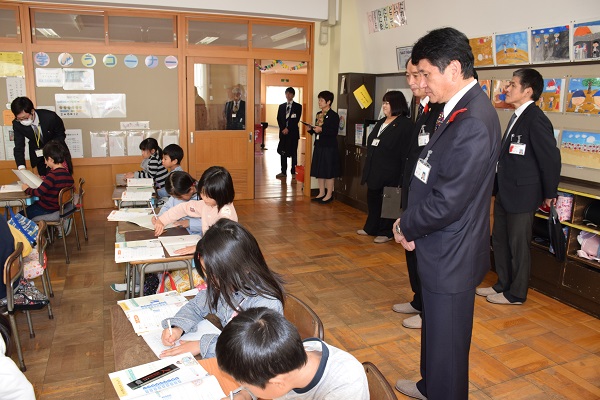 市長学校訪問（小学校）の写真4