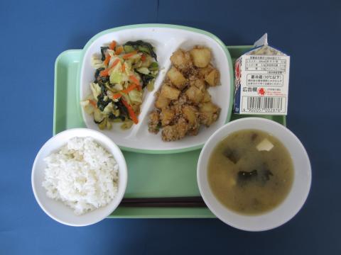 20220301給食メニュー