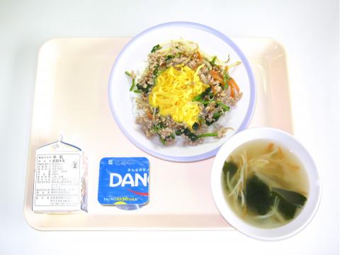 20220511給食メニュー