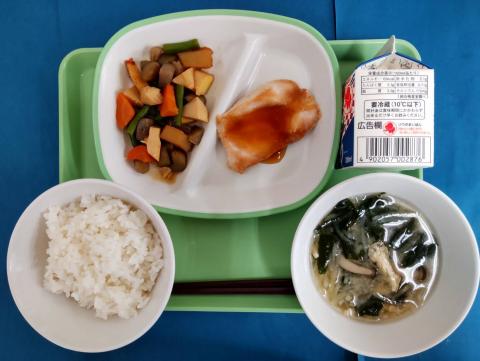 20220526給食メニュー