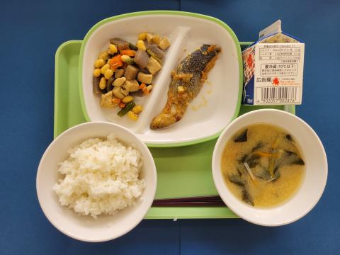 20220601給食メニュー