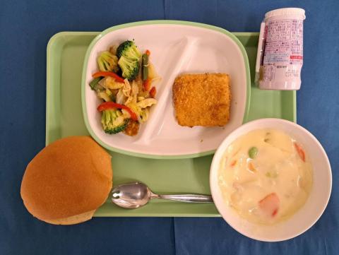 202302016給食メニュー