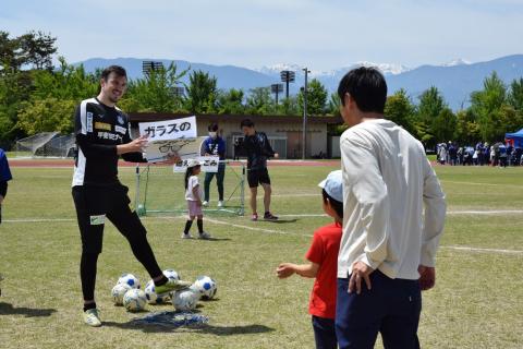 小椋祥平さん　ハーフナー・マイクさん3