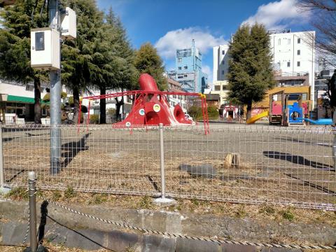 橘公園フェンス改修後1