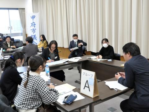 グループ討議の様子1