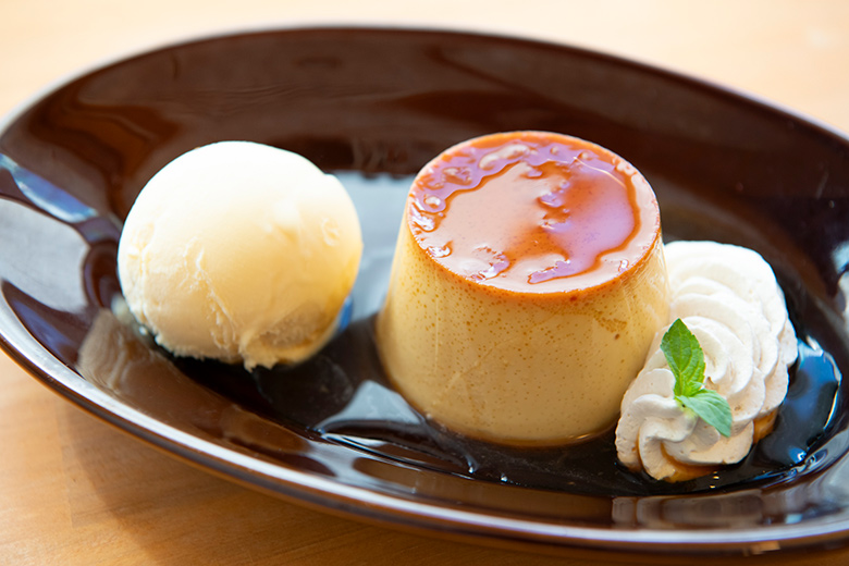 自家製プリンアイスのせ